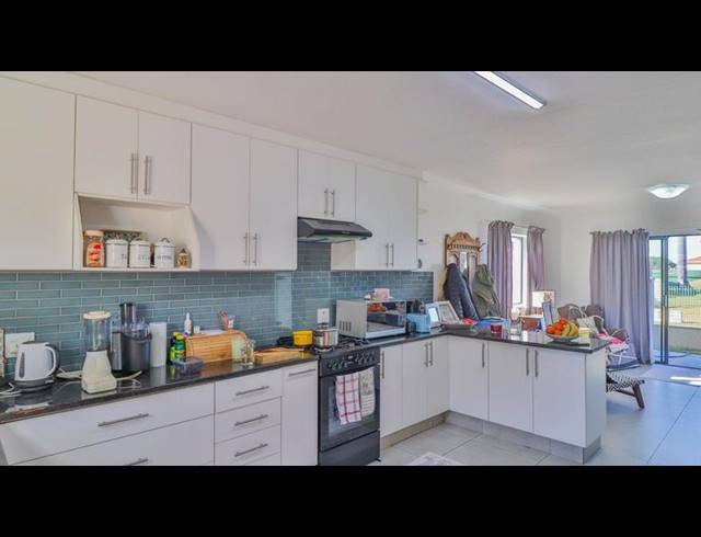 3 BEDROOM APARTMENT FOR SALE IN HEIDERAND